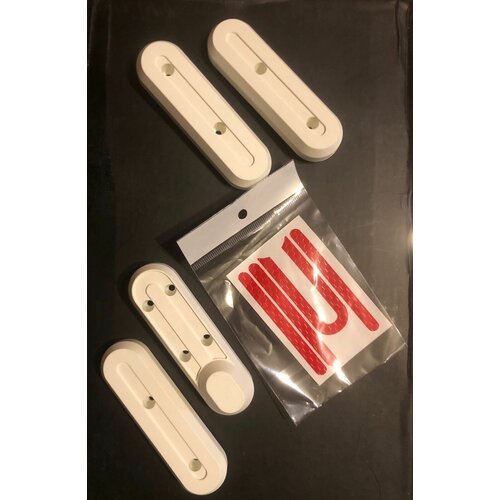 Пластиковые заглушки для самоката Xiaomi со светоотражающей наклейкой