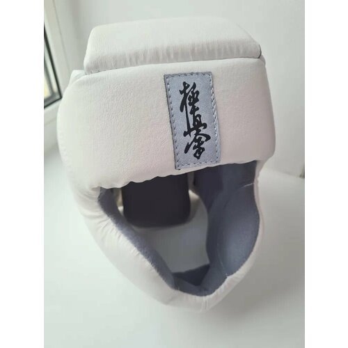 Шлем для карате с защитой верха головы и подбородка детский размер S