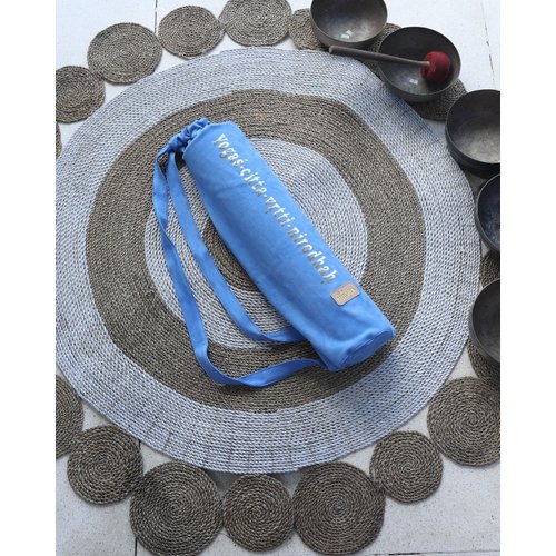 Сумка для коврика для йоги NiiDRA, модель Сутра, цвет небесно-голубой, материал микрофибра, размер 80•25 см, широкие лямки, подарок с каждым заказом